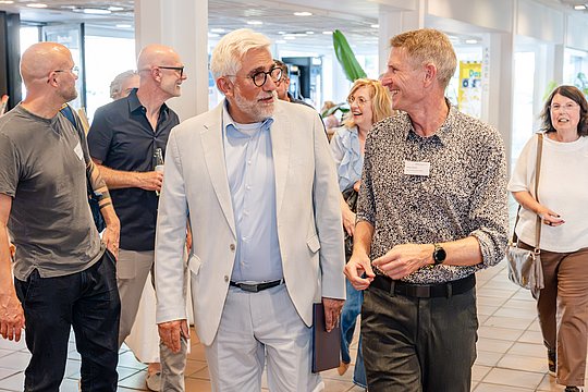 Jörg Lukat (Oberbürgermeister Bochum) und Oliver Becker (Geschäftsführer Kreisgruppen Bochum und Herne) im Gespräch